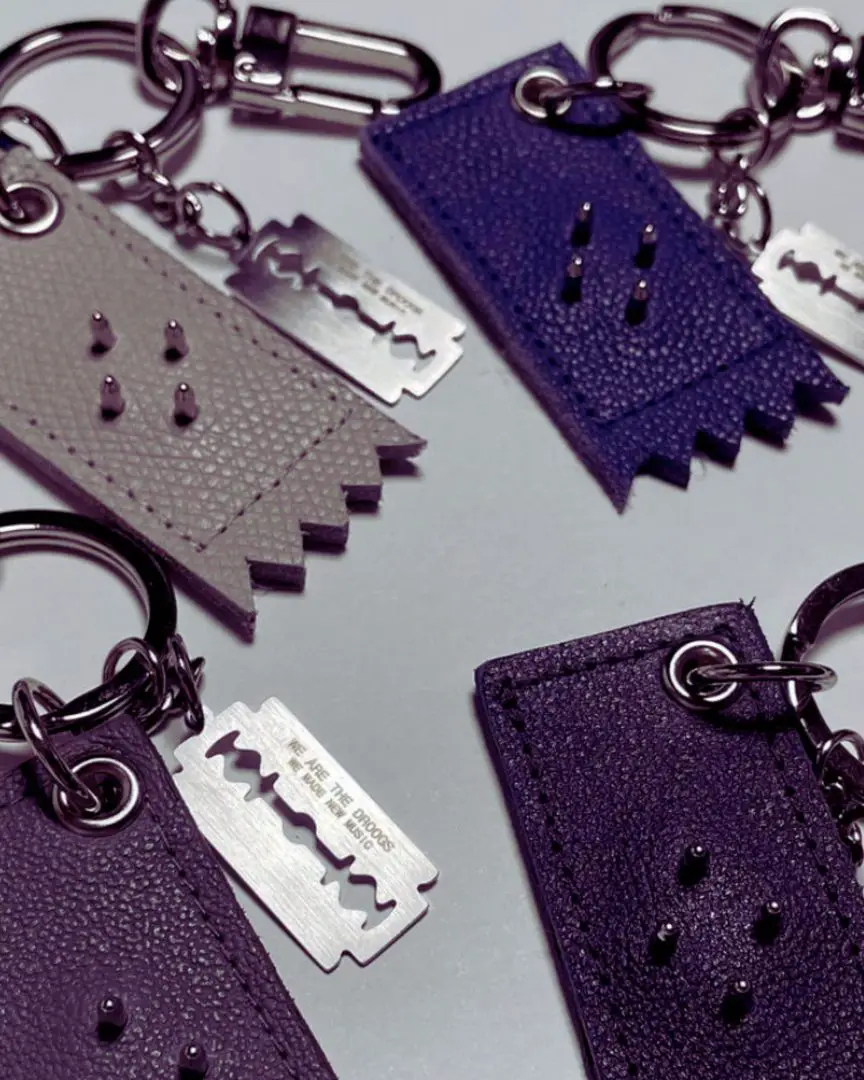 Can You Take Razors On A Plane? (Travel Advice)